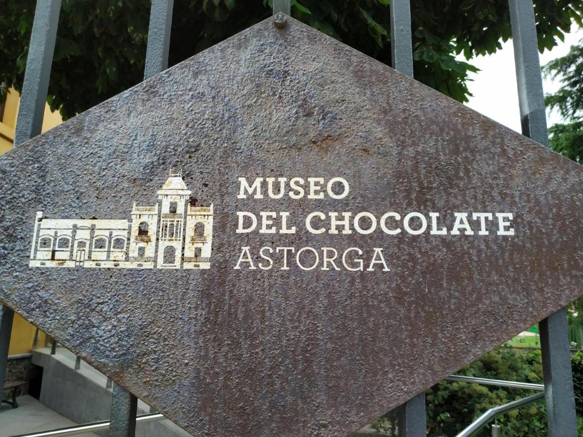 Edificio Valles Del Lupulo Astorga Bagian luar foto